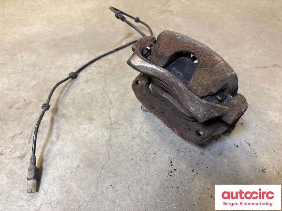 Bremsecaliper høyre foran til Mercedes B-Klasse 2011-2018 (W246) (W246) (MERCEDES|A 000 421 68 81|A 000 421 38 81|)