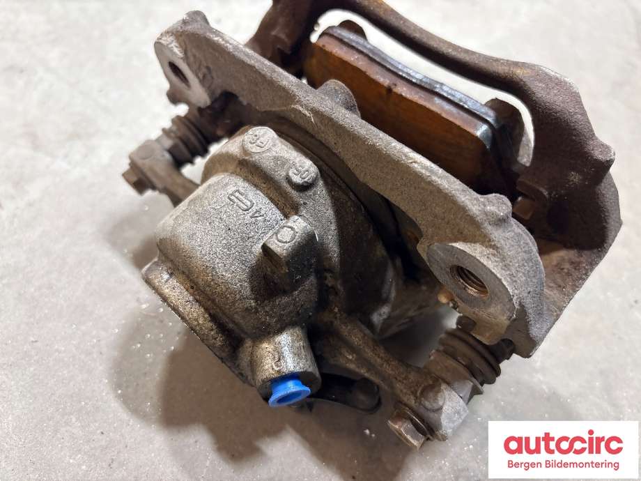 Bremsecaliper høyre foran til BMW i3 2013-2022  (BMW|34 11 6 860 270|)