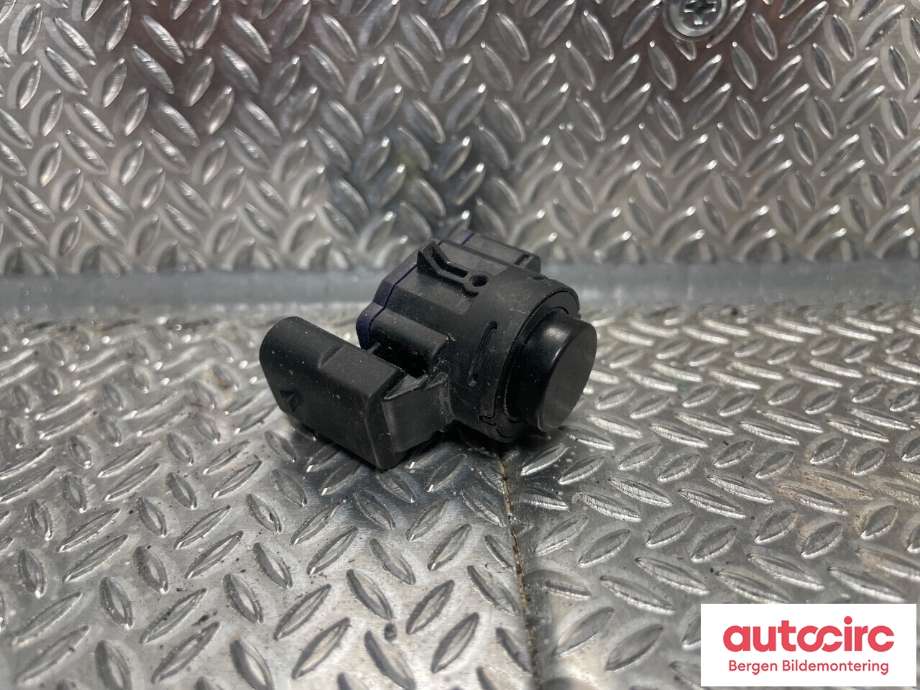 Parkeringssensor foran til BMW i4 2021-->> (G26) (G26) (BMW|66 20 9 826 785|)