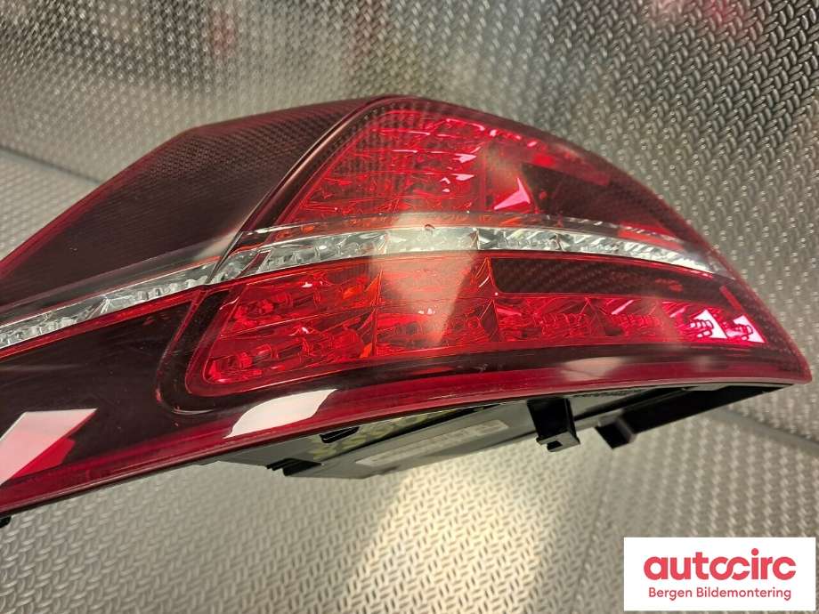 Baklykt venstre til VW e-Golf 2014-2017 (Fase 1)  (VOLKSWAGEN|5G0945207|)