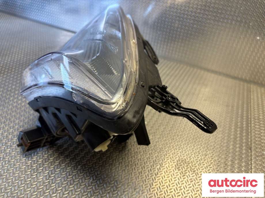 Frontlykt venstre halogen til Chevrolet Trax 2013-2014  (CHEVROLET (KR)|42532762|42435933|)