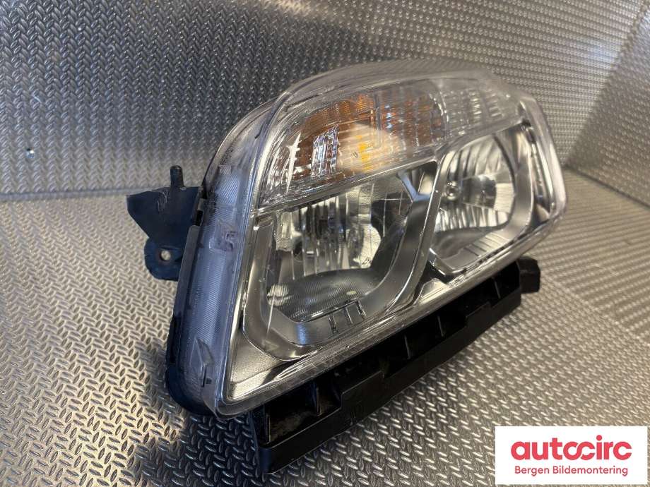 Frontlykt venstre halogen til Chevrolet Trax 2013-2014  (CHEVROLET (KR)|42532762|42435933|)