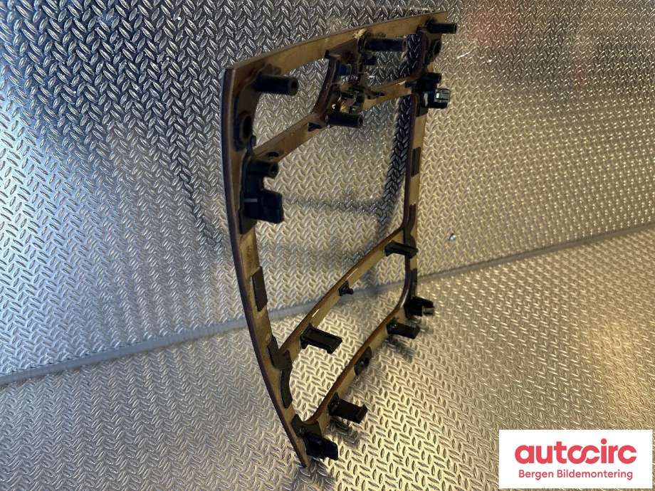 Diverse deler til Mercedes G-Wagen 1990-->> (W463) (W463) (MERCEDES|A 463 689 00 37|A 463 680 03 82|)