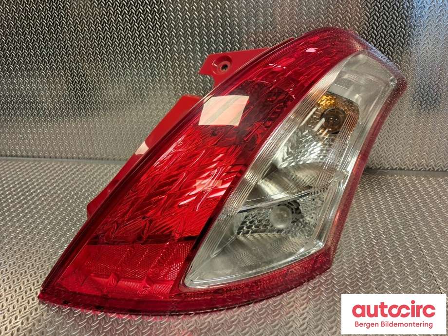 Baklykt høyre til Suzuki Swift 2011-2017 (SUZUKI|35603-68L00|)