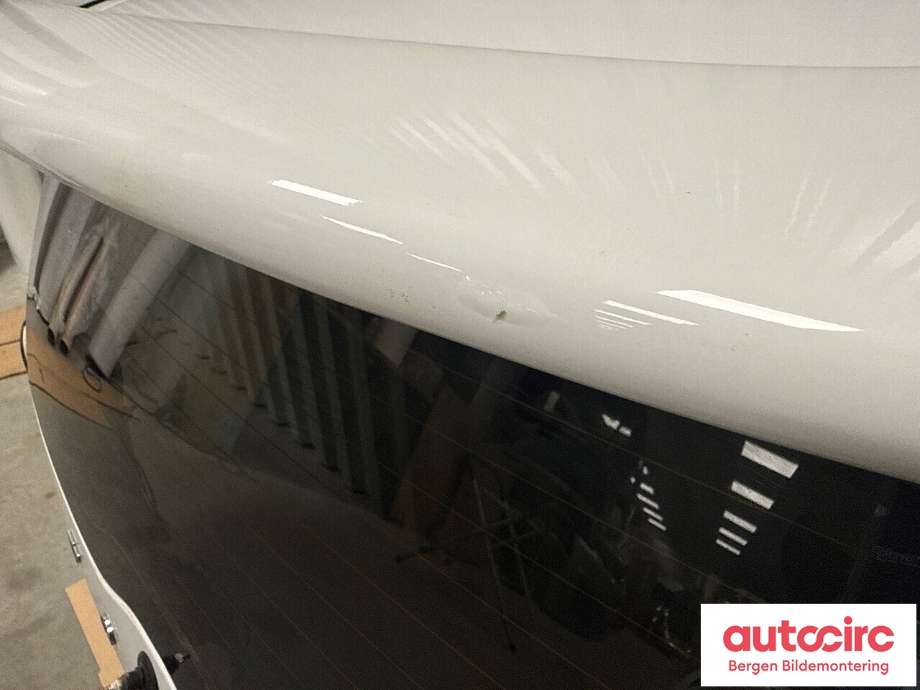Bakluke til Volvo V70 2007-2013 (Type III, Fase 1)  (VOLVO|39807944|)