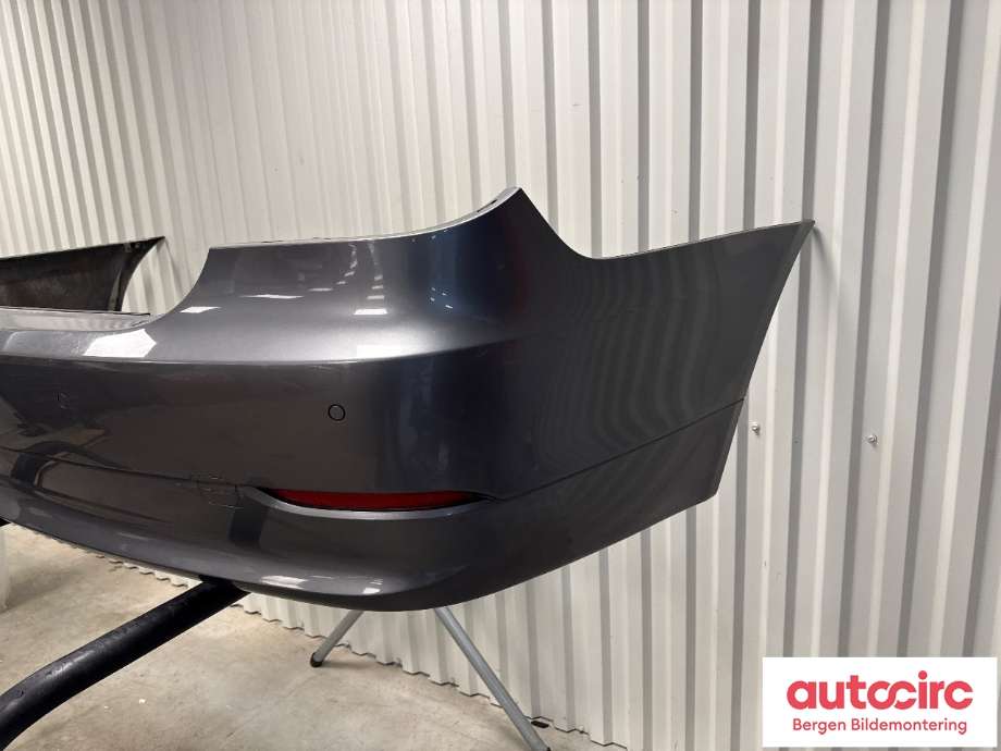 Støtfanger bak til BMW 5-Serie 2003-2010 (E60/E61) (E60/E61) (BMW|51 12 7 178 184|51 12 7 178 182|)