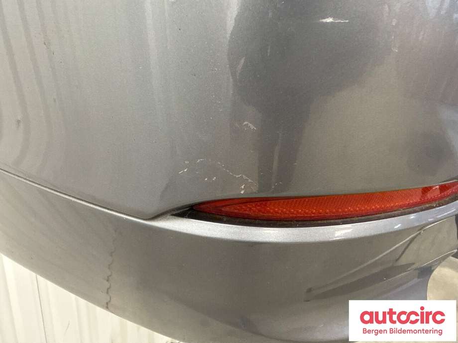 Støtfanger bak til BMW 5-Serie 2003-2010 (E60/E61) (E60/E61) (BMW|51 12 7 178 184|51 12 7 178 182|)