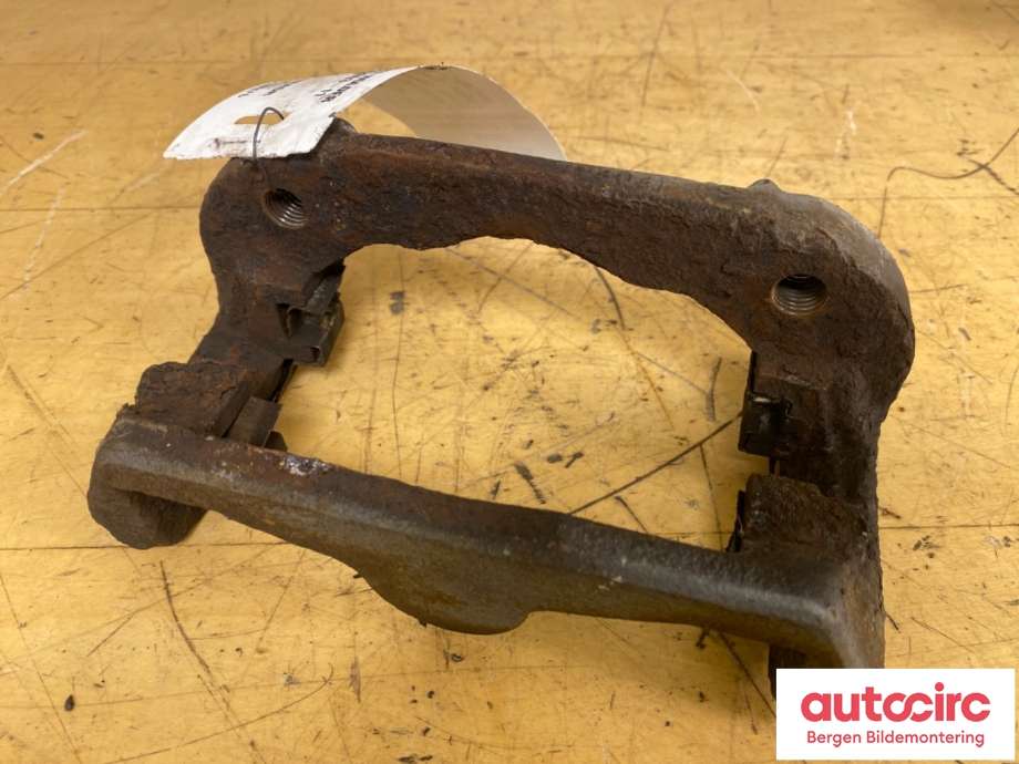 Bremsecaliper brakett til BMW 1-Serie, 2004-2011 (E81/E82/E87/E88) (E81/E82/E87/E88) (BMW|34 11 6 774 038)