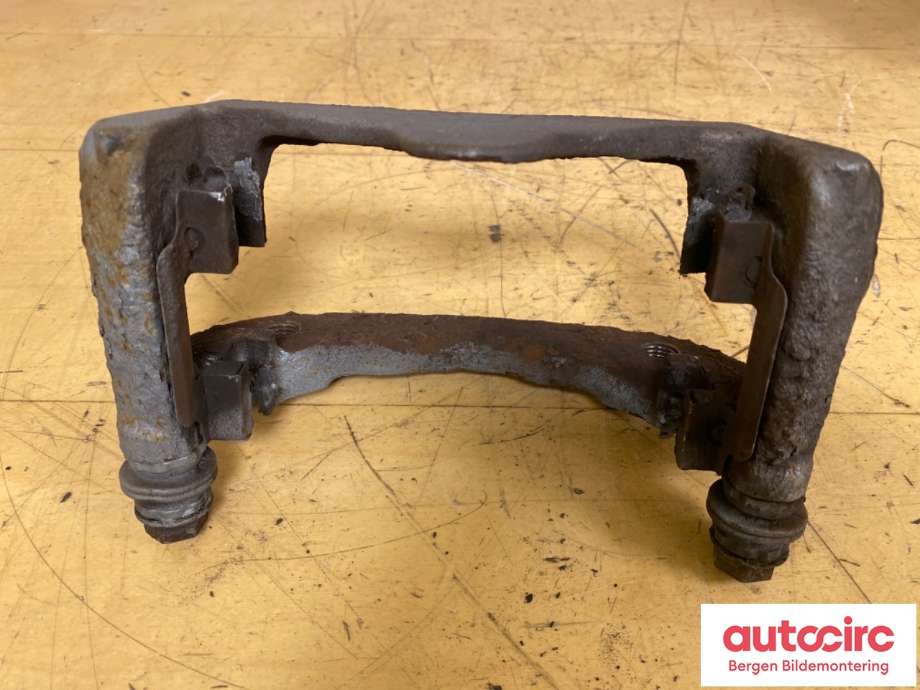 Bremsecaliper brakett til BMW 1-Serie, 2004-2011 (E81/E82/E87/E88) (E81/E82/E87/E88) (BMW|34 11 6 774 038)