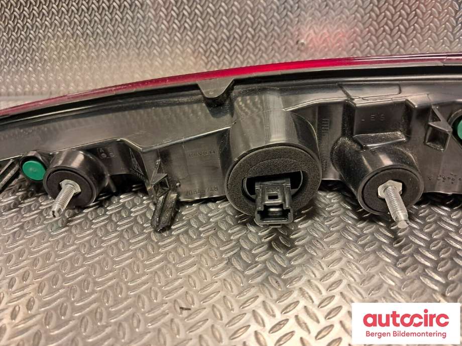 Baklykt venstre indre til Renault Captur 2020-->> (Type II)  (RENAULT|265553734R|)