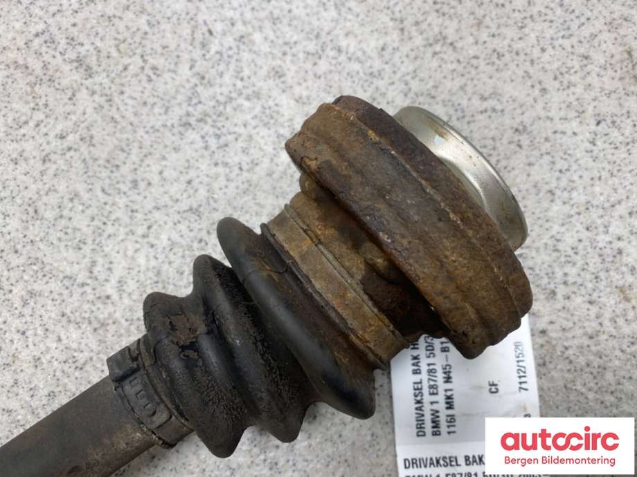 Drivaksel høyre bak til BMW 1-Serie 2004-2011 (E81/E82/E87/E88) (E81/E82/E87/E88) (BMW|33 21 7 547 070|)