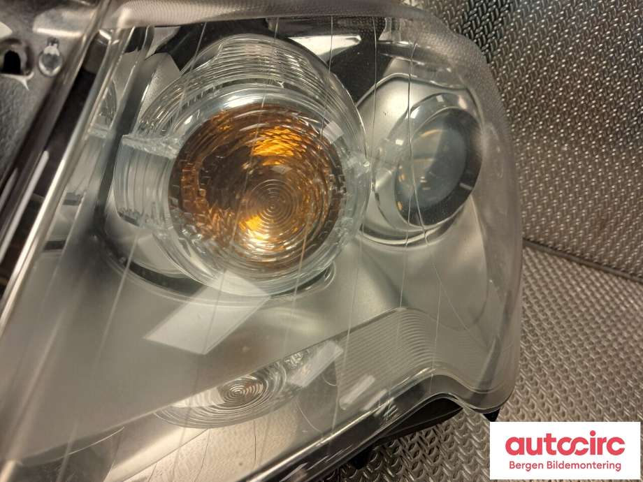 Frontlykt venstre halogen til VW Touran 2007-2010 (Type I, Fase 2)  (VOLKSWAGEN|1T1 941 753 A|)