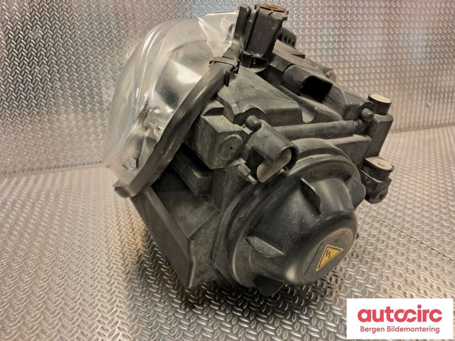 Frontlykt venstre halogen til VW Touran 2007-2010 (Type I, Fase 2)  (VOLKSWAGEN|1T1 941 753 A|)