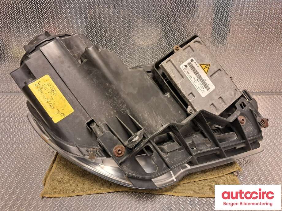 Frontlykt venstre halogen til VW Touran 2007-2010 (Type I, Fase 2)  (VOLKSWAGEN|1T1 941 753 A|)