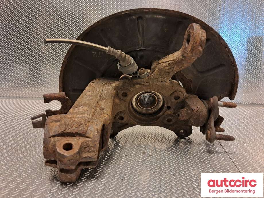 Hjulspindel høyre foran til VW Caddy 2010-2015 (Type III, Fase 2)  (VOLKSWAGEN|1K0 407 256 AA|)