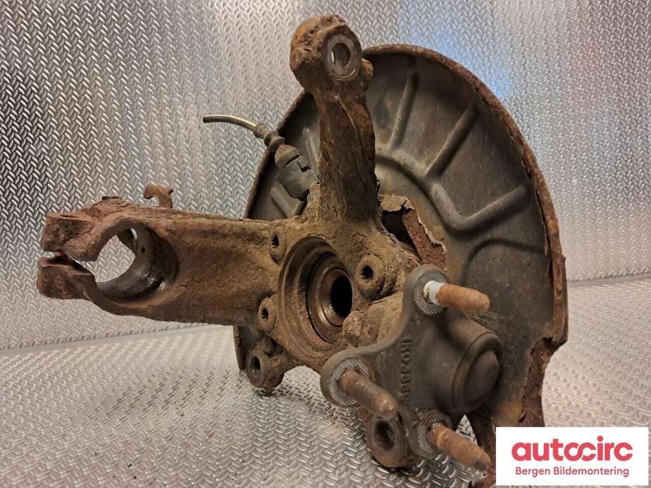 Hjulspindel høyre foran til VW Caddy 2010-2015 (Type III, Fase 2)  (VOLKSWAGEN|1K0 407 256 AA|)