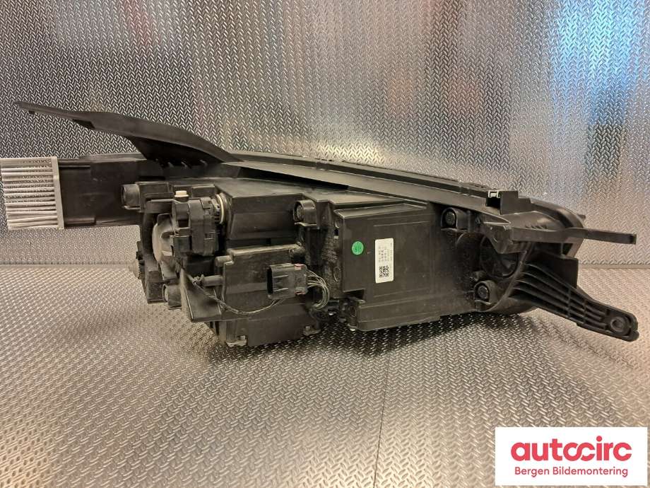 Frontlykt venstre halogen til MG ZS EV 2019-2021 (Type I, Fase 1)  (11275385|)