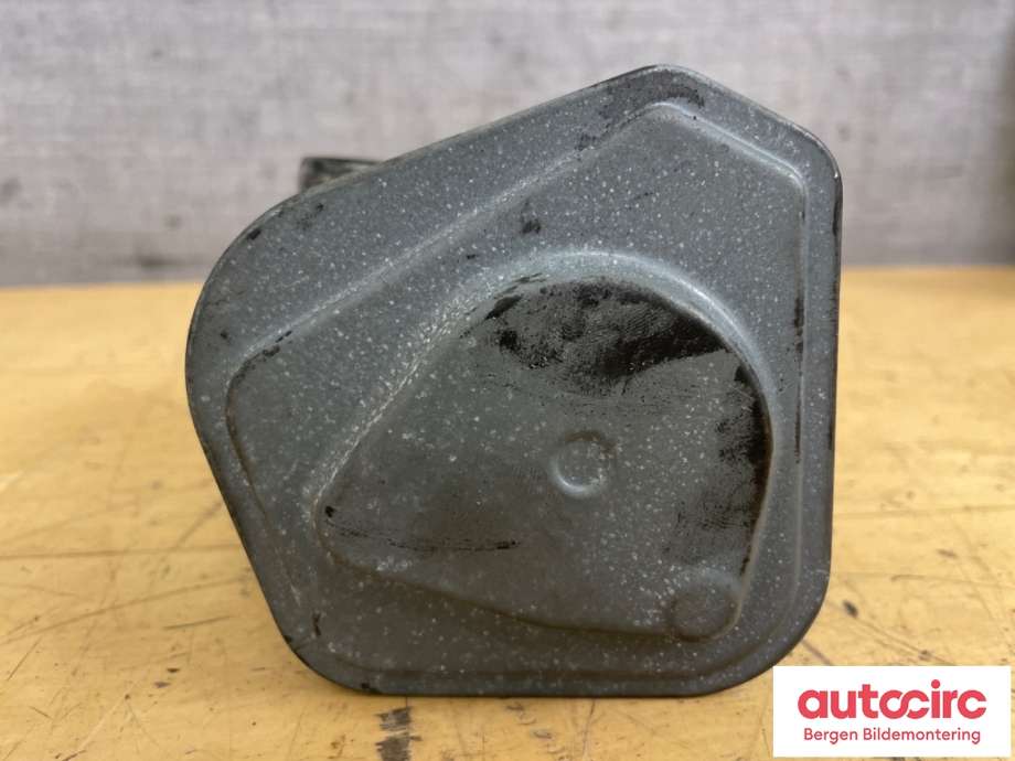 Spjeldhus til BMW 1-Serie 2004-2011 (E81/E82/E87/E88) (E81/E82/E87/E88) (BMW|13 54 7 804 373|7 804 373 01)
