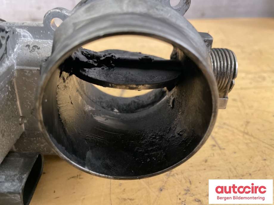 Spjeldhus til BMW 1-Serie 2004-2011 (E81/E82/E87/E88) (E81/E82/E87/E88) (BMW|13 54 7 804 373|7 804 373 01)