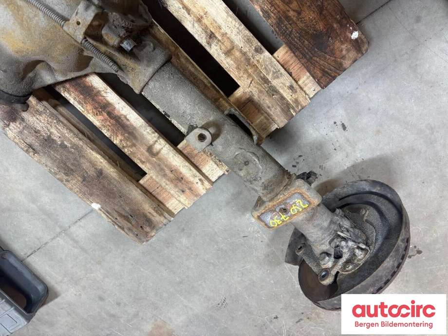 Bakaksel til VW Amarok 2016-2022 (Type I, Fase 2) (VOLKSWAGEN|2H6 500 041 Q|2H6 500 040 A|)