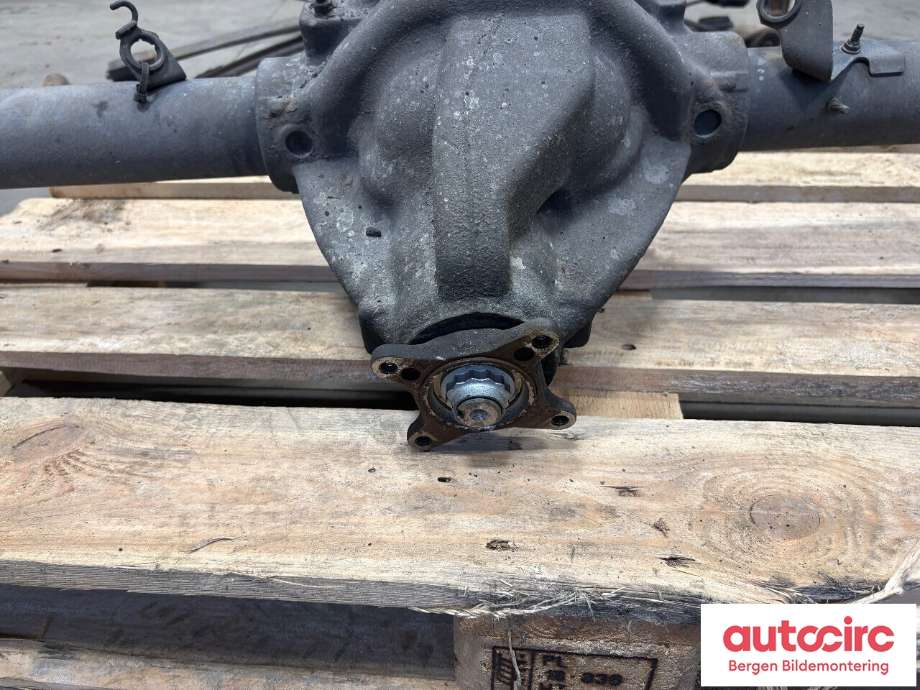 Kardang klokke bak til VW Crafter 2006-2011 (Type I, Fase 1) (VOLKSWAGEN|2E0 501 011 H|2E0 511 131 BB|)