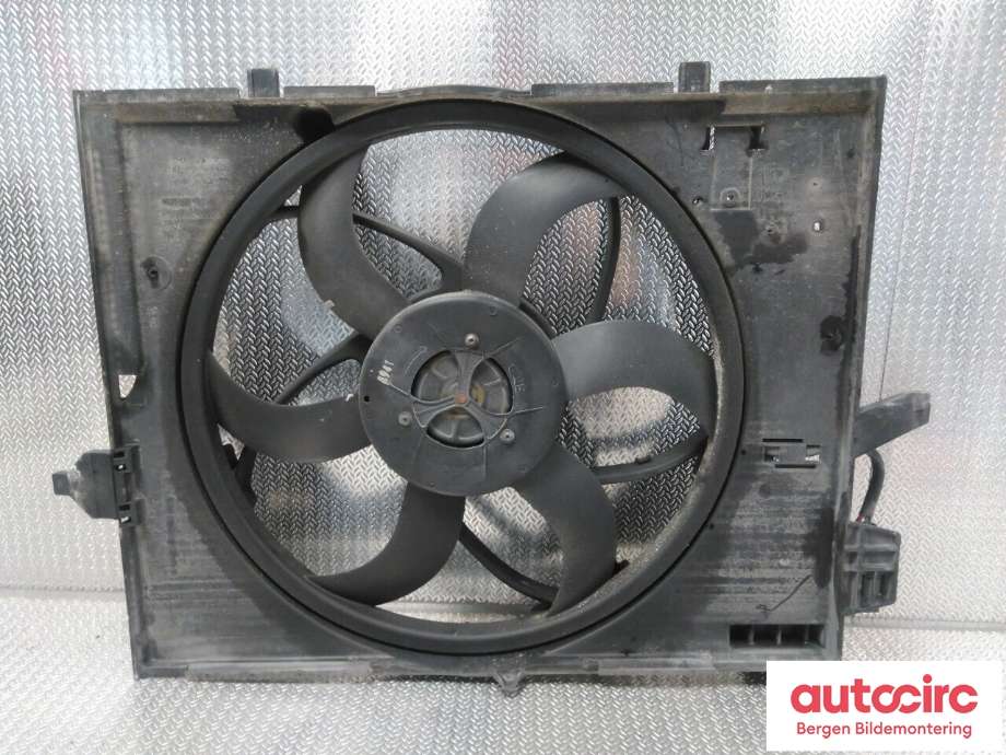 Kjølevifte til BMW 5-Serie 2003-2010 (E60/E61) (E60/E61) (BMW|17 42 7 526 824|)