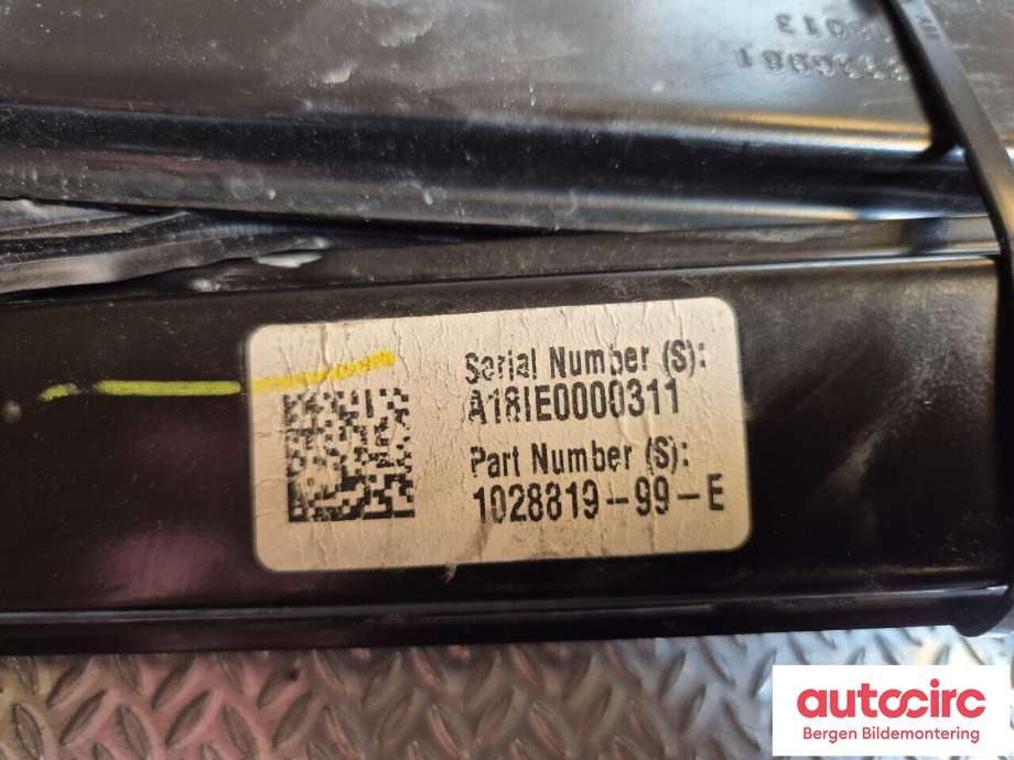 Ruteheis til Tesla Model X 2016-->>  (TESLA|1028819-80-E|)