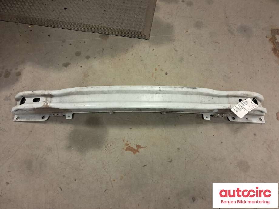 Støtfangerforsterkning foran til Volvo V70 2007-2013 (Type III, Fase 1)  (VOLVO|30791152|)