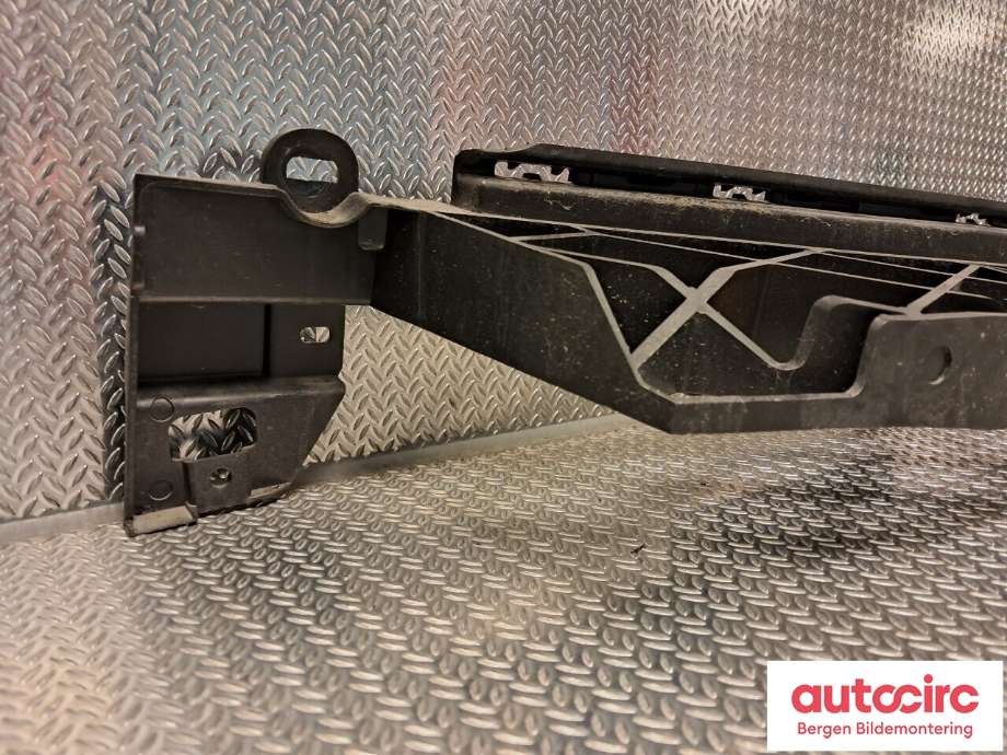 Diverse deler til Peugeot 2008 2019-->> (Type II)  (PEUGEOT|98 258 423 80|)