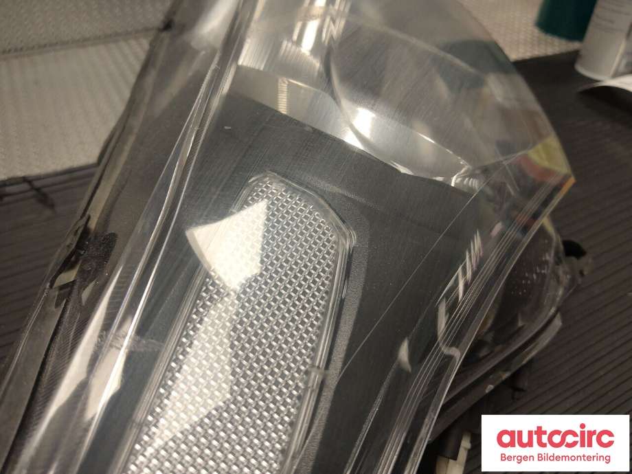 Frontlykt høyre halogen til Ford Transit Connect 2013-2018 Type II, Fase 1  (FORD|DT11-13W029-DC|1827688|90036438)