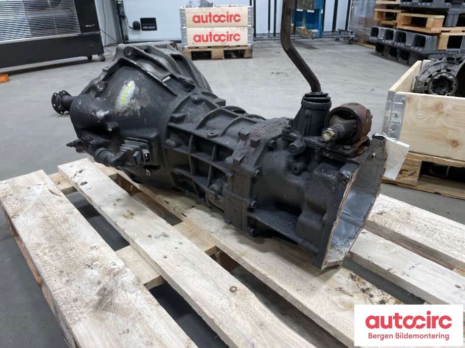 Girkasse manuell til Toyota Hiace 2001-2006 (Fase 2)  (TOYOTA|330302F290|)