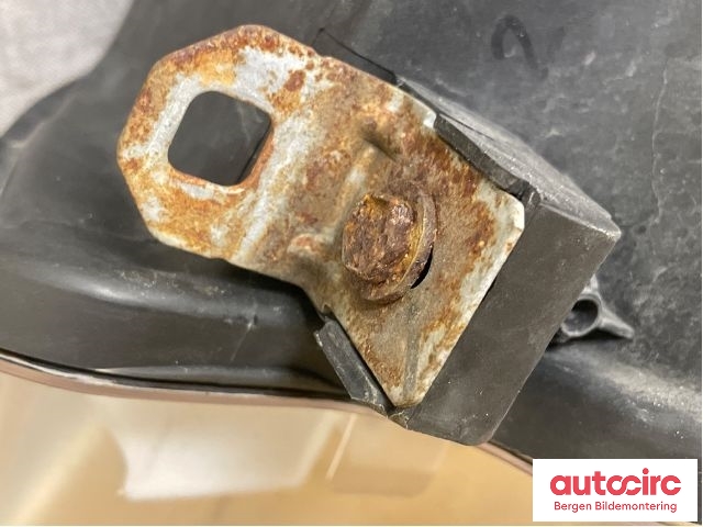 Frontlykt høyre halogen til BMW 1-Serie 2004-2011 (E81/E82/E87/E88) (E81/E82/E87/E88) (BMW|63 12 6 924 486||63.01206924486- 10)