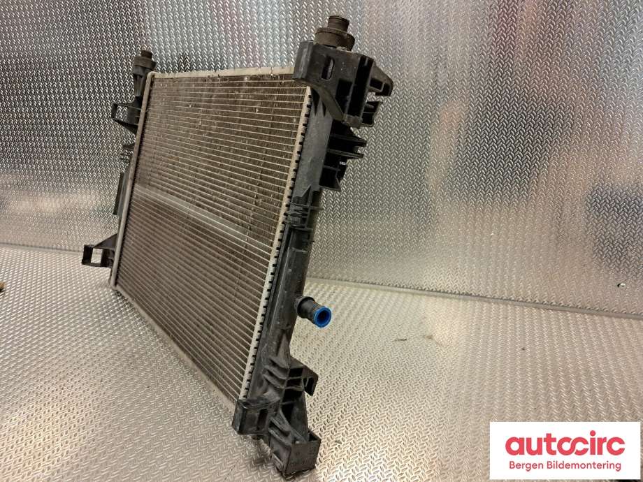 Radiator (automat gir) til Renault Zoe 2013-2019 (Fase 1)  (RENAULT|214104950R||8A7560400)