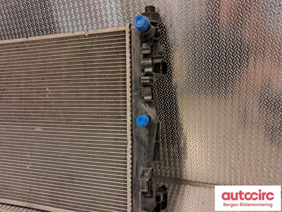 Radiator (automat gir) til Renault Zoe 2013-2019 (Fase 1)  (RENAULT|214104950R||8A7560400)