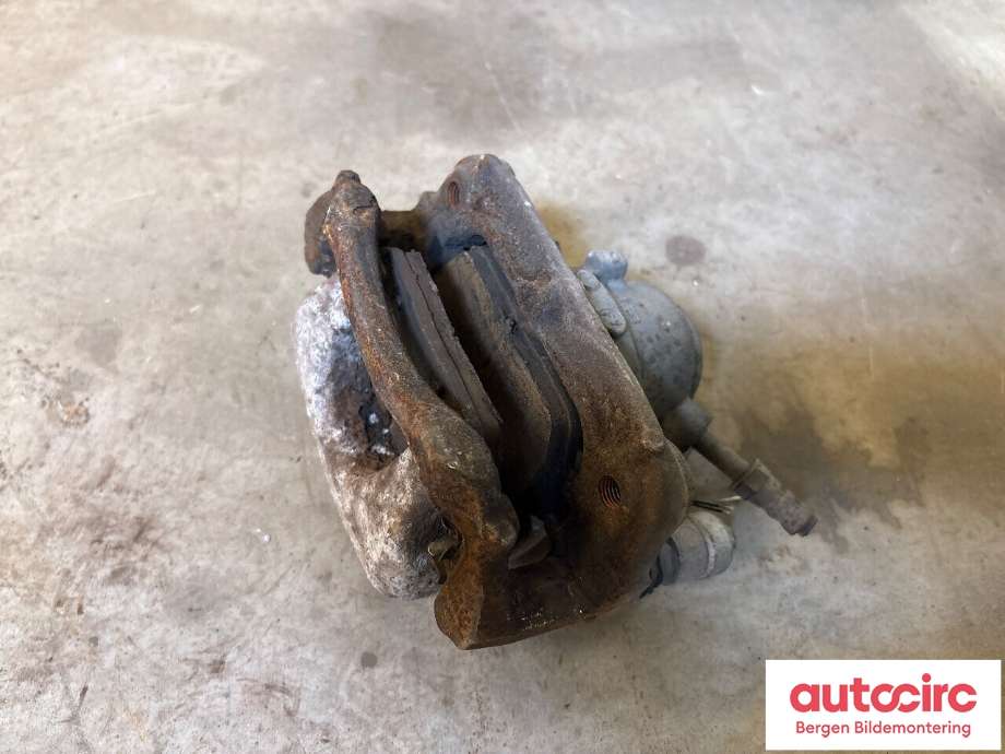 Bremsecaliper venstre foran til BMW i3 2013-2022  (BMW|34 11 6 860 269|)