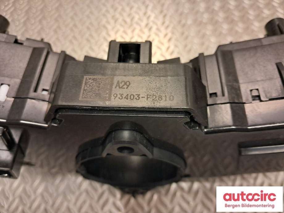 Bryter combi til Hyundai Ioniq Electric 2016-2019 (Fase 1)  (HYUNDAI|93403F 2810|)