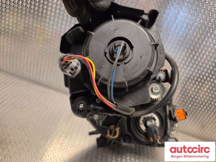 Frontlykt venstre halogen til Citroën C-Zero 2011-2020  (CITROEN|6208 X1|)