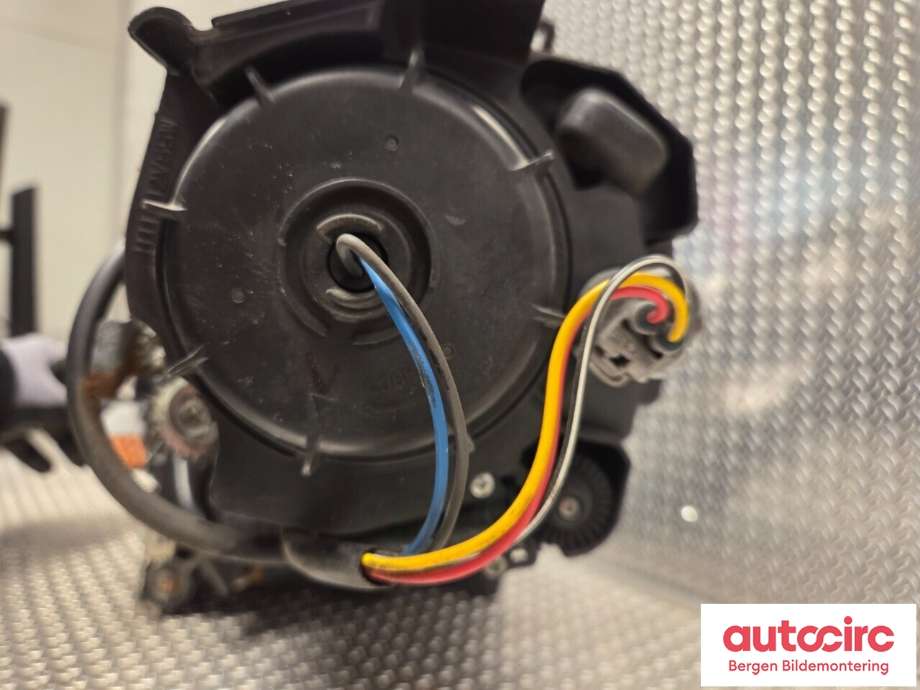 Frontlykt høyre halogen til Citroën C-Zero 2011-2020  (CITROEN|6206 X1|)