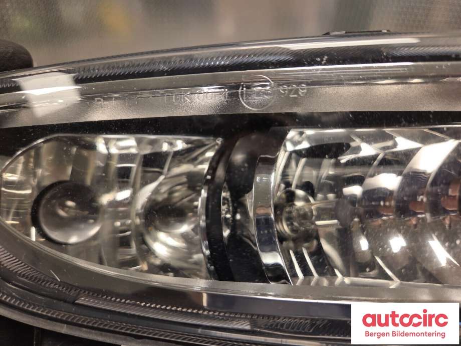 Tåkelykt høyre foran til VW Polo 2009-2014 (Type V, Fase 1)  (VOLKSWAGEN|6R0 941 062 B|)