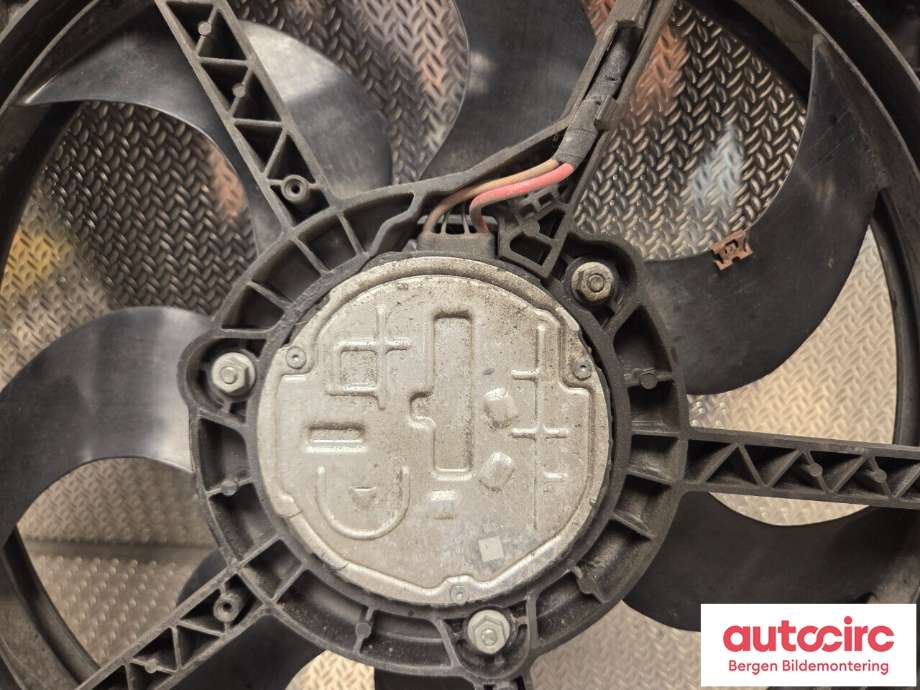 Kjølevifte til VW Polo 2009-2014 (Type V, Fase 1)  (VOLKSWAGEN|6R0 121 207 Q|)