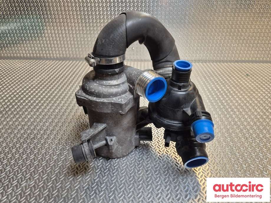 Vannpumpe til BMW 1-Serie 2004-2011 (E81/E82/E87/E88) (E81/E82/E87/E88) (BMW|11 51 7 586 929|)