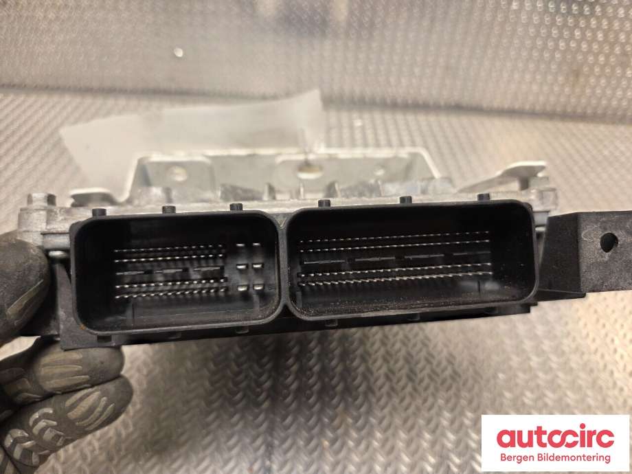 Styreenhet motor til Volvo V70 2007-2013 (Type III, Fase 1)  (VOLVO|36001014|)