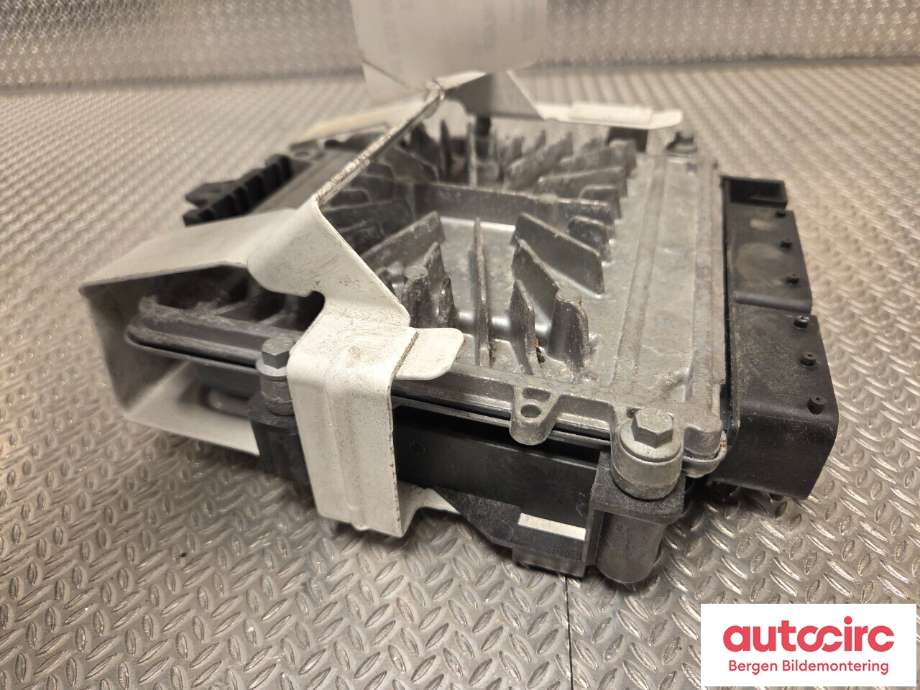 Styreenhet motor til Volvo V70 2007-2013 (Type III, Fase 1)  (VOLVO|36001014|)
