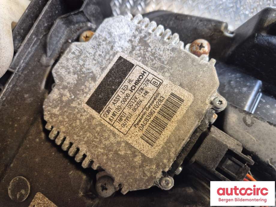 Frontlykt venstre halogen til Nissan Leaf 2011-2017 (Type I)  (NISSAN|260603NL5A|)