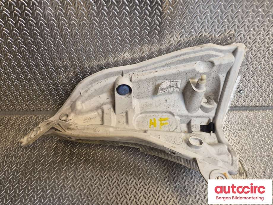 Frontlykt høyre halogen til Nissan Leaf 2011-2017 (Type I)  (NISSAN|261803NL0A|)