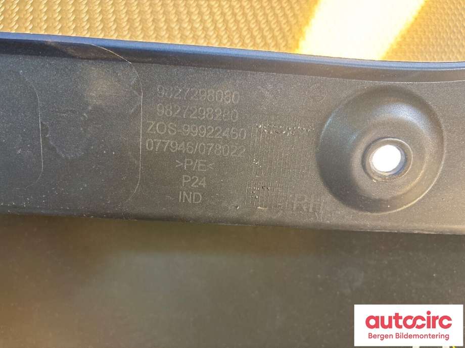 Støtfangerving høyre bak til Peugeot 2008 2019-->> (Type II) (PEUGEOT|982729801T|)