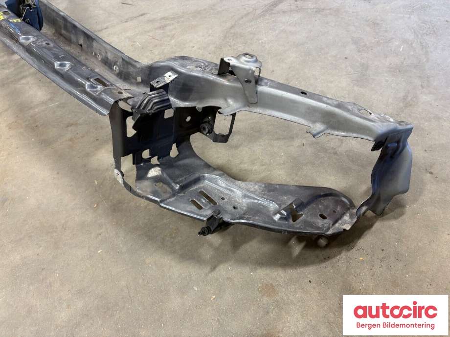 Frontplate til Volvo V50 2007-2012 (Fase 2)  (VOLVO|31335263|)