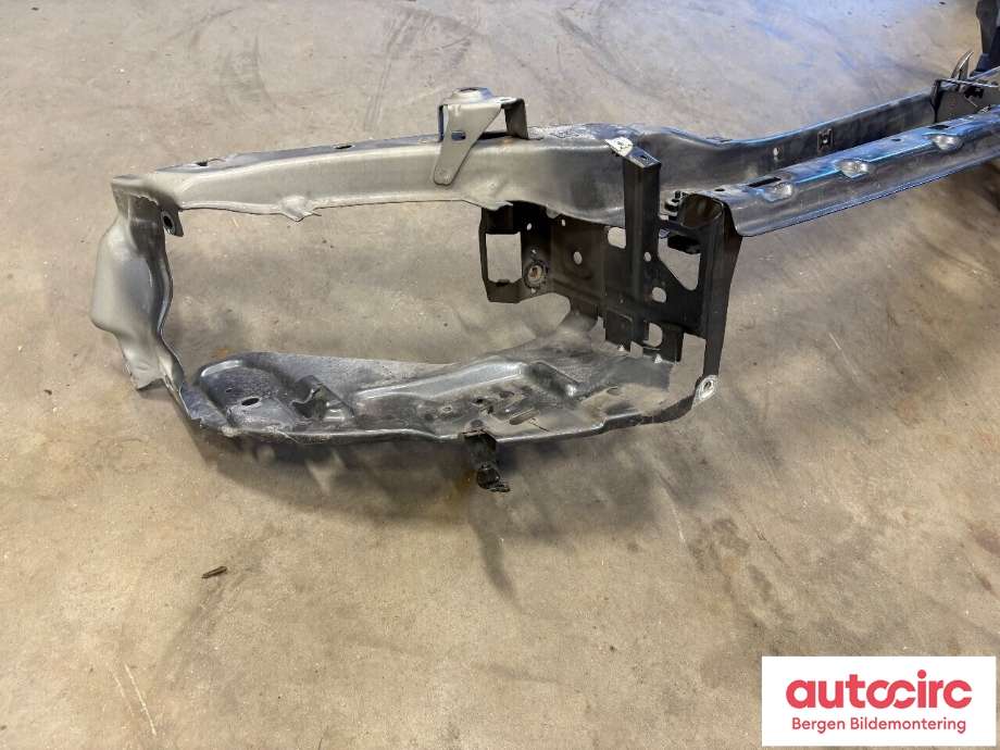 Frontplate til Volvo V50 2007-2012 (Fase 2)  (VOLVO|31335263|)