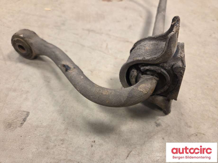 Stabilisatorstag bak til Mercedes Sprinter 2013-2018 (Fase 2) (906) (906) (MERCEDES|A 906 320 21 11|A 906 320 16 11|)