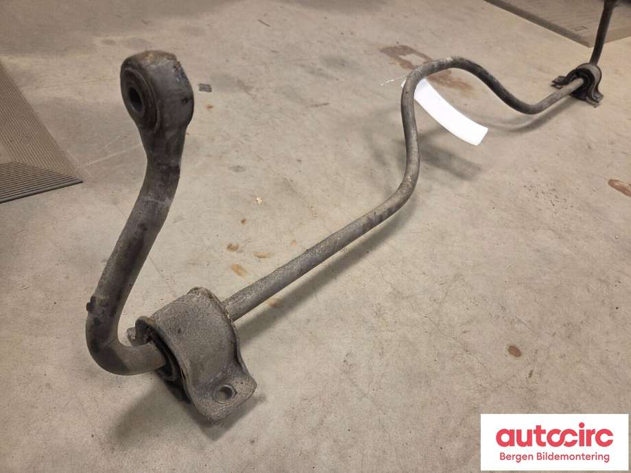 Stabilisatorstag bak til Mercedes Sprinter 2013-2018 (Fase 2) (906) (906) (MERCEDES|A 906 320 21 11|A 906 320 16 11|)